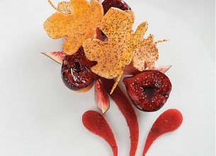 Figues de solliès pochées au vin rouge, sablé aux amandes – Florent Margaillan