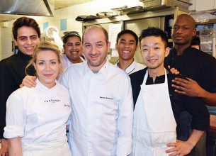 La cuisine insaisissable d’un magicien proche de son hôte