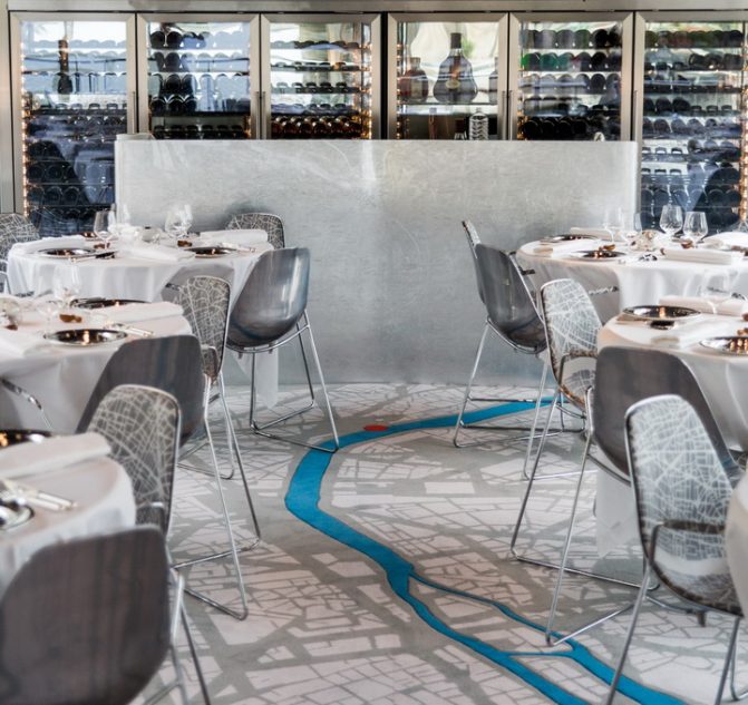 La moquette du restaurant Ducasse sur Seine © P. Monetta