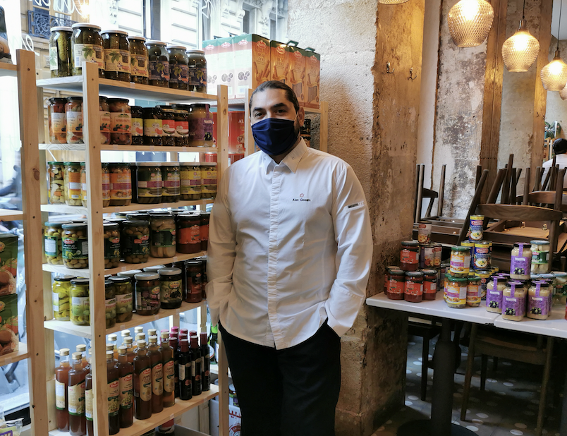 Alan Geaam ouvre une épicerie libanaise chez Qasti - Le Chef