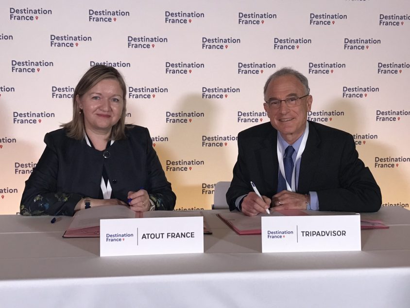 Caroline Leboucher (directrice générale d’Atout France) et Steve Kaufer (directeur général de Tripadvisor) lors de la signature du partenariat.
©Atout France