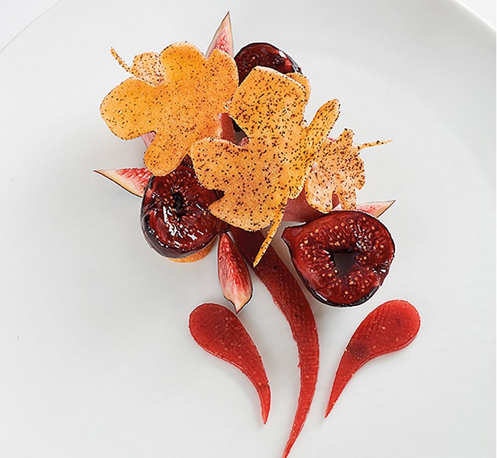 Figues de solliès pochées au vin rouge, sablé aux amandes – Florent Margaillan