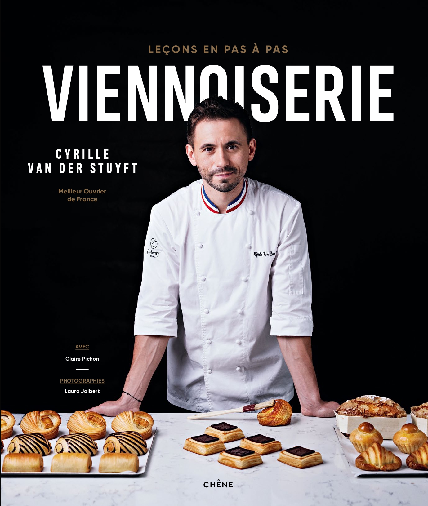 « Viennoiserie, leçons en pas à pas », nouvel ouvrage de Cyrille Van Der Stuyft