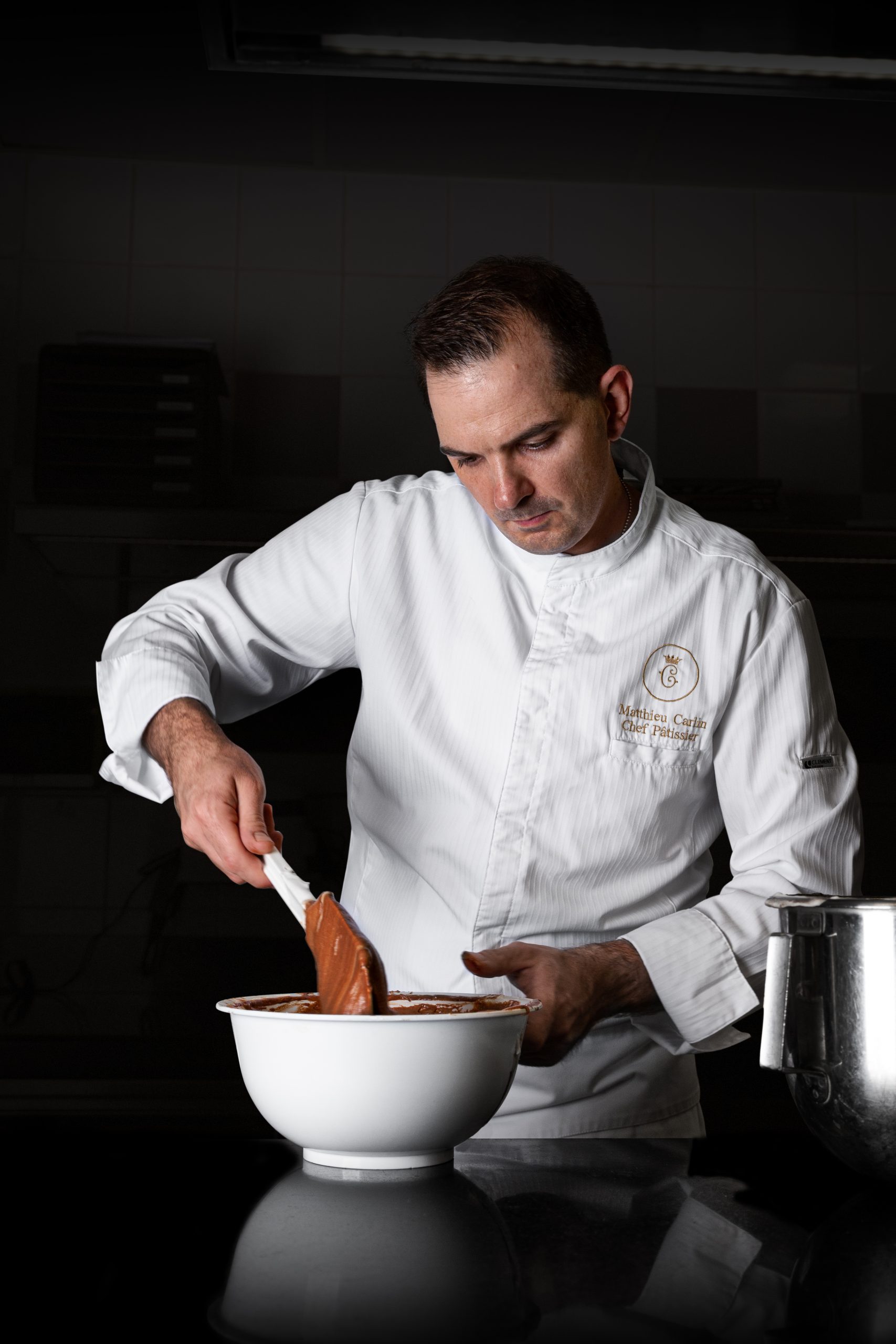 Matthieu Carlin investit la boutique Fou de Pâtisserie