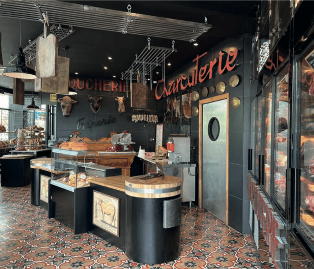 Jacky Ribault ouvre sa boulangerie-boucherie : « Suzanne et Lucien »