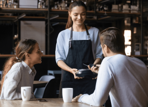 Plus de 7 convives sur 10 ressentent la hausse des prix en restauration, selon une étude