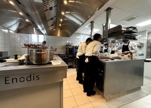 Une cuisine flambant neuve au restaurant Clos du Cèdre* à Beaune