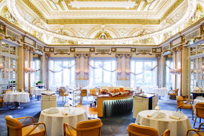 Claire Sonnet, Le Louis XV*** Hôtel de Paris à Monaco : faire du restaurant un spectacle