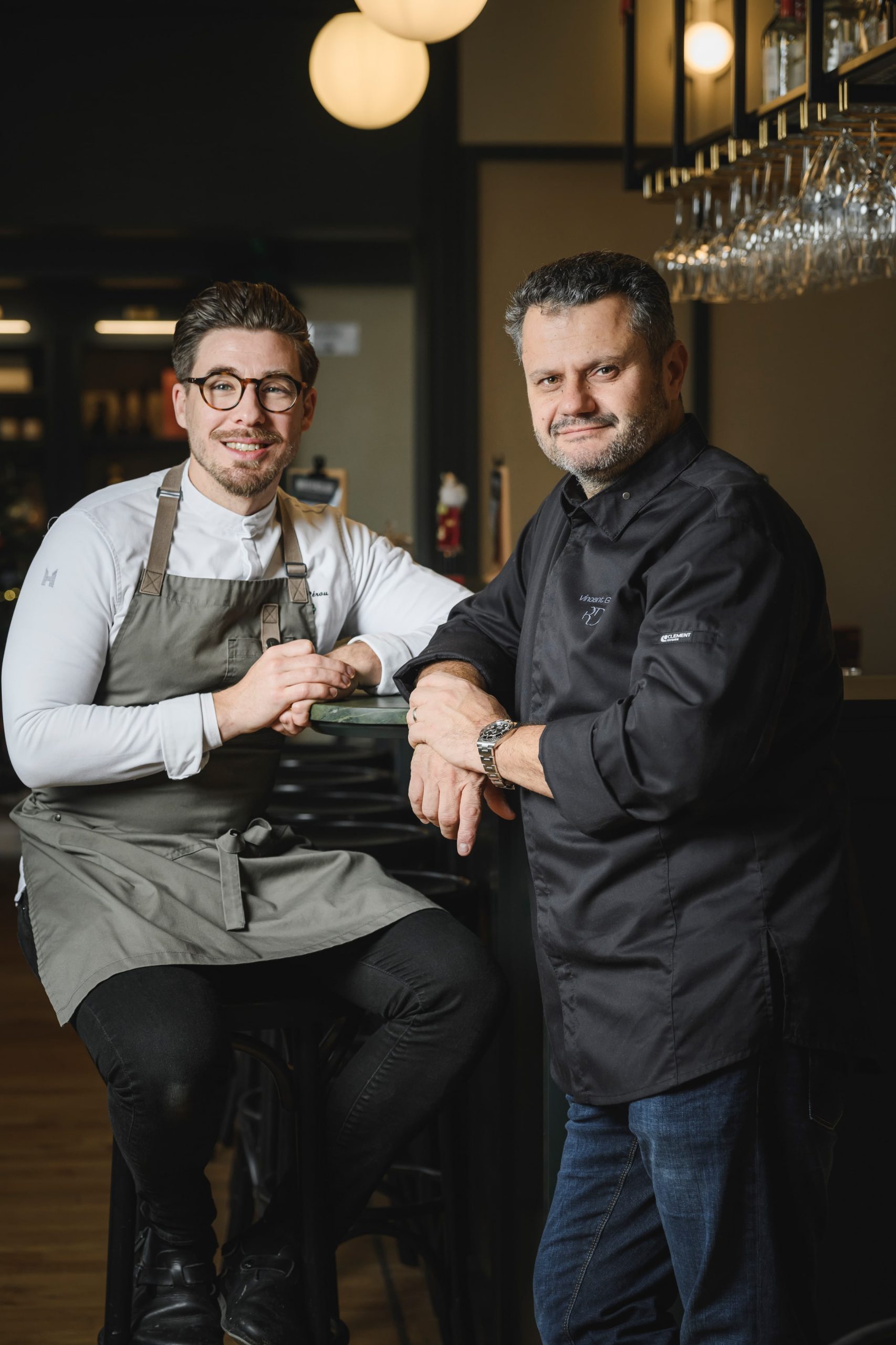 Mathieu Pérou signe la carte du Manoir de Claudine