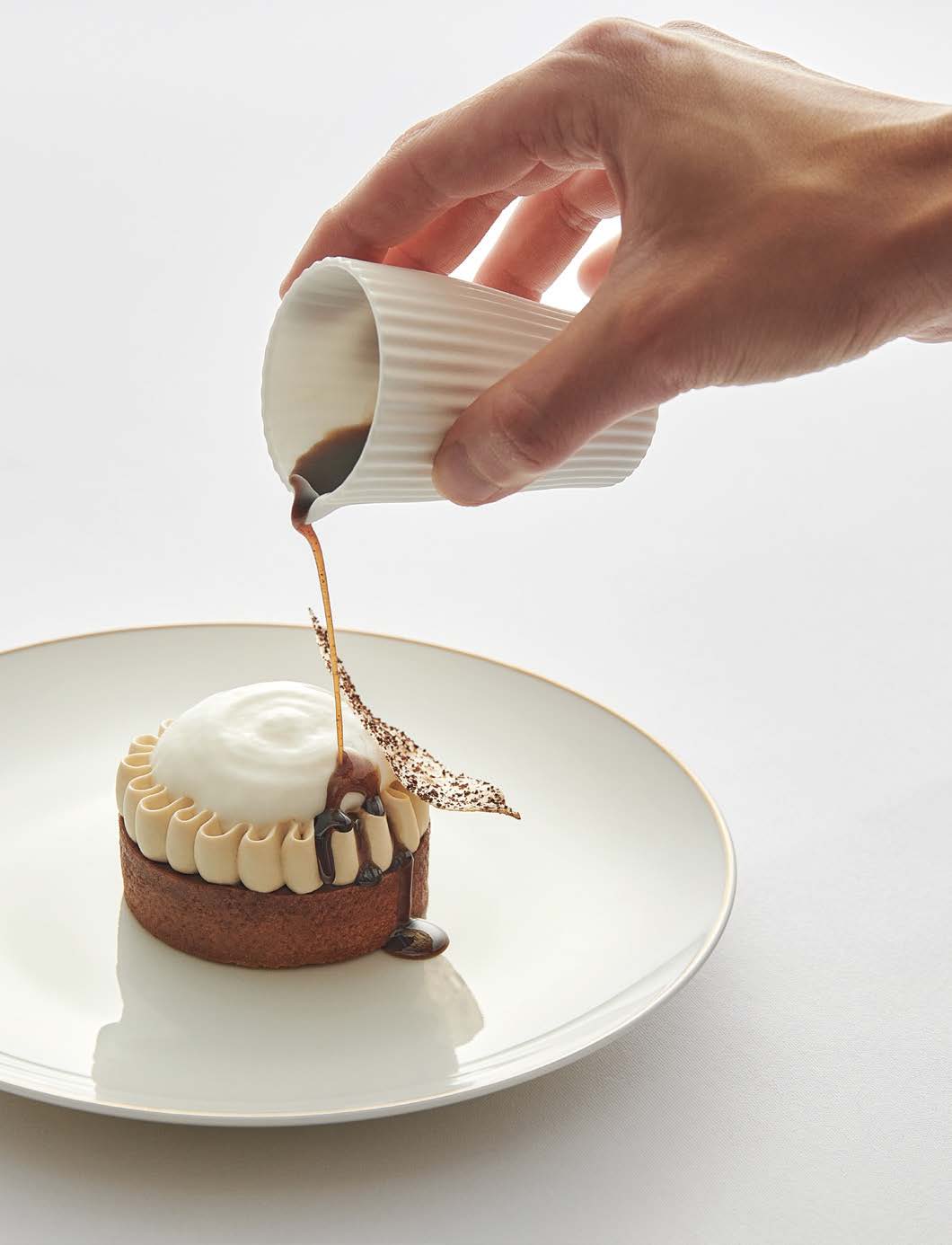 Tartelette cappuccino, café du Brésil, mousse lactée (Le Bellevue)
