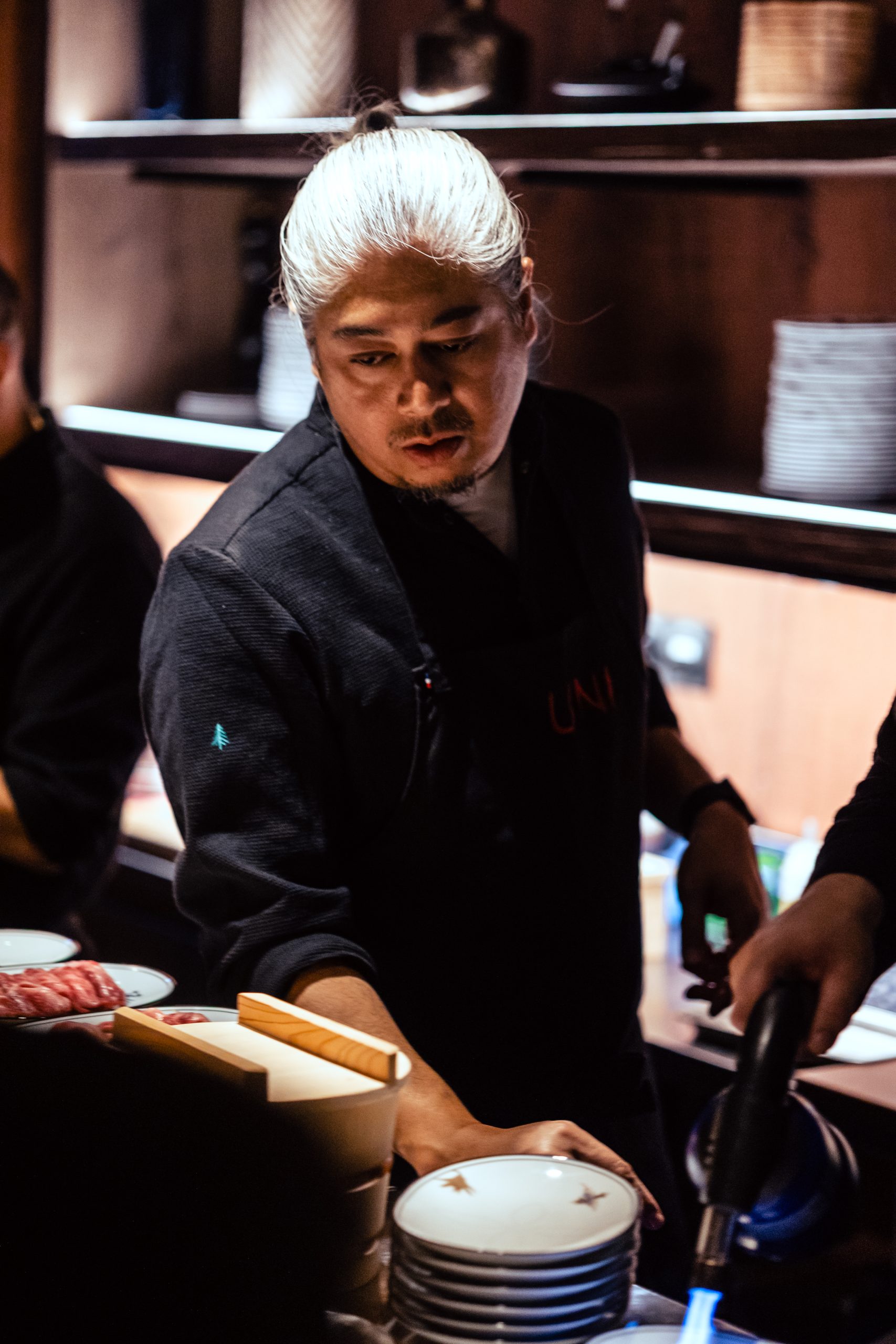 Une cuisine japonaise précise & contemporaine par Akmal Anuar chez Uni