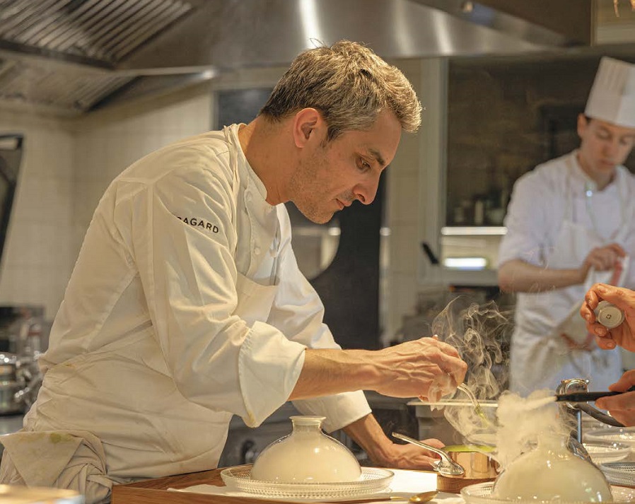 Rémi Chambard, Le Corot** aux Étangs de Corot – Ville-d’Avray (92) : une cuisine identitaire