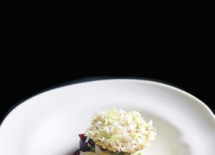 Cerises de Yannick Colombié, confiture de miel et Fontainebleau