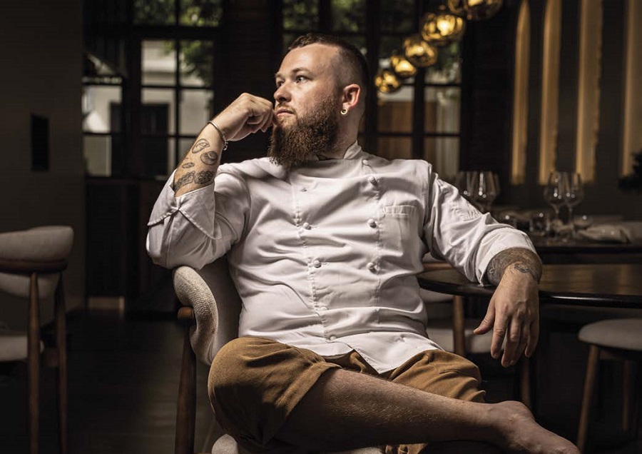 Kevin De Porre – Fario* – Céret (66) : cuisinier de la forêt