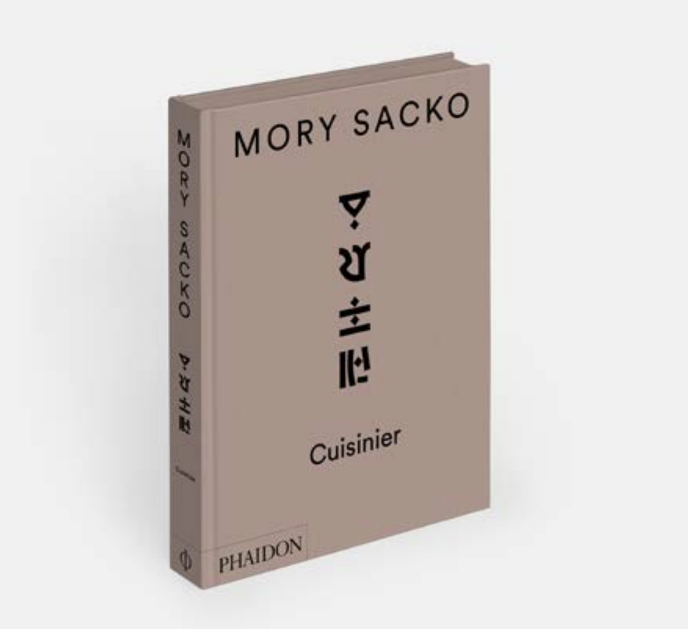 Mory Sacko dévoile son 1er livre baptisé «Cuisinier»