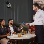 Sunday dévoile les comportements des touristes internationaux dans les restaurants français cet été