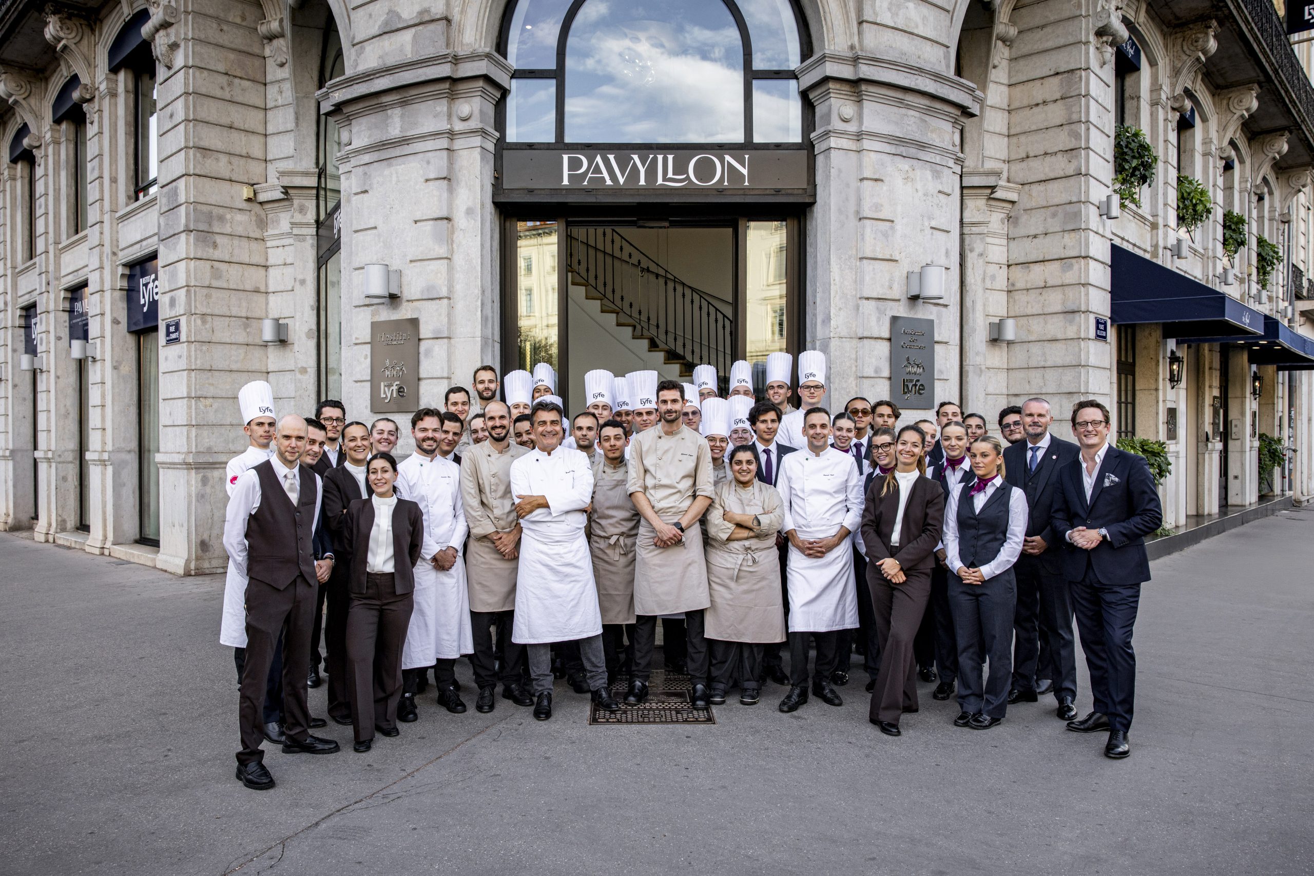 Yannick Alléno et l’Institut Lyfe ouvrent le premier restaurant-école Pavyllon à Lyon